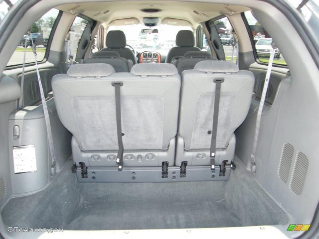 2005 Town & Country LX - Butane Blue Pearl / Medium Slate Gray photo #25