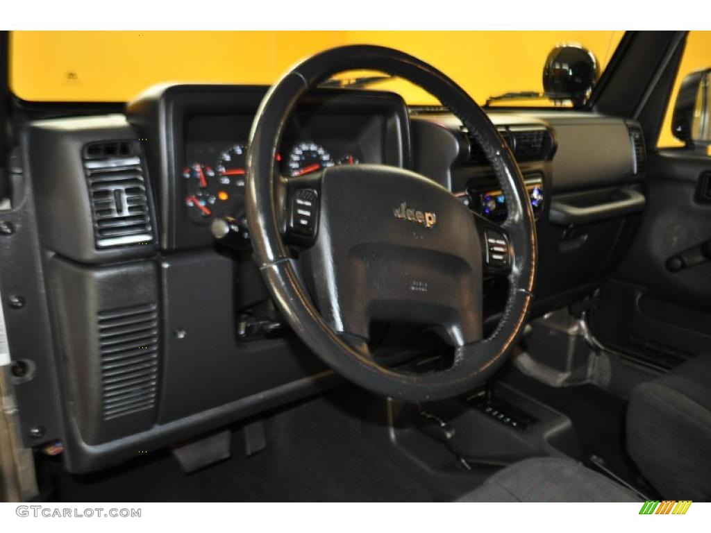 2004 Wrangler Unlimited 4x4 - Light Khaki Metallic / Dark Slate Gray photo #7