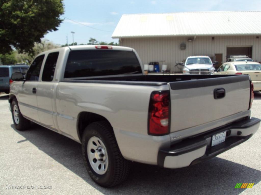 2005 Silverado 1500 Extended Cab - Sandstone Metallic / Medium Gray photo #3