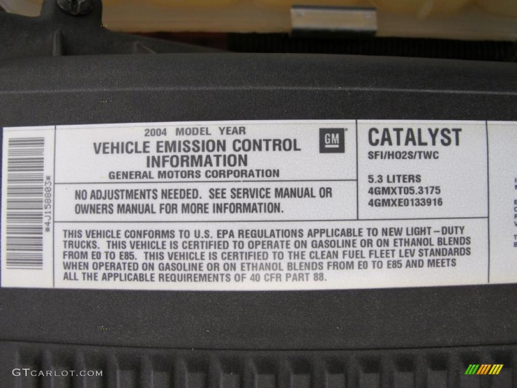 2004 Suburban 1500 LT - Summit White / Tan/Neutral photo #33