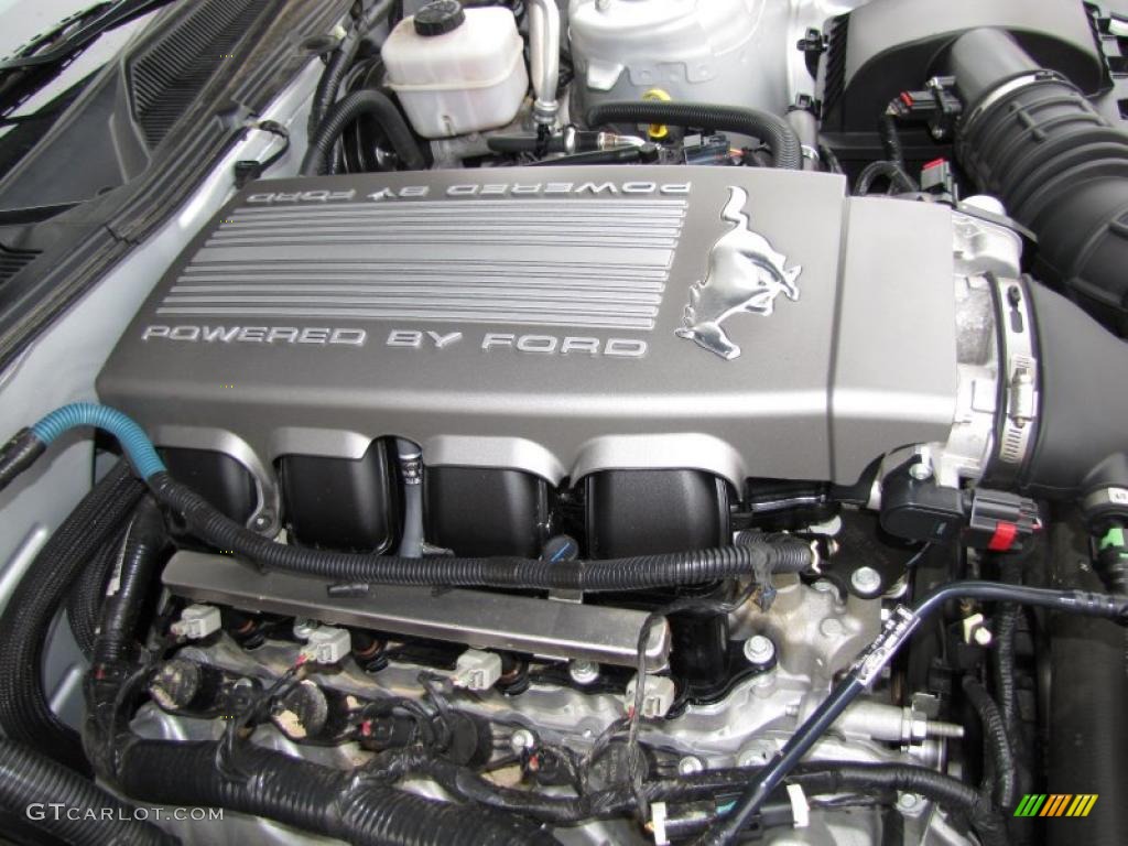 2007 Mustang GT Premium Coupe - Satin Silver Metallic / Dark Charcoal photo #18