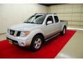 2007 Radiant Silver Nissan Frontier LE Crew Cab  photo #3