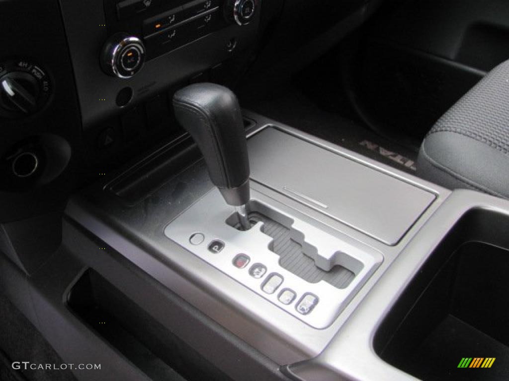 2008 Titan SE King Cab 4x4 - Smoke Gray / Charcoal photo #13