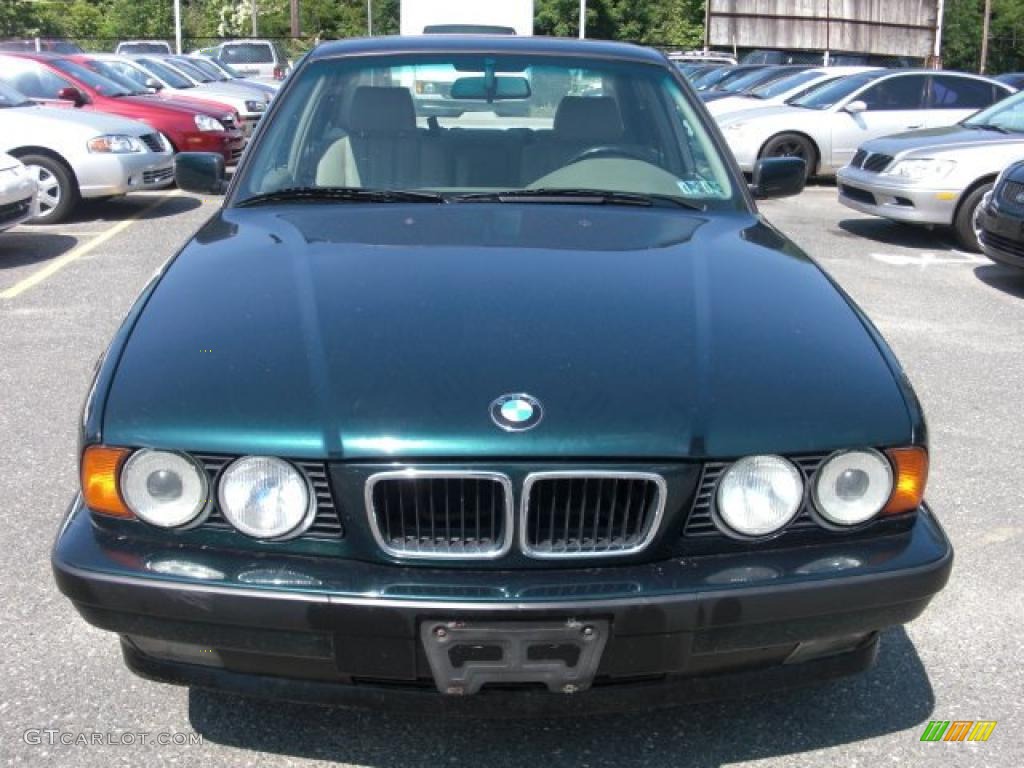 Boston Green Metallic BMW 5 Series