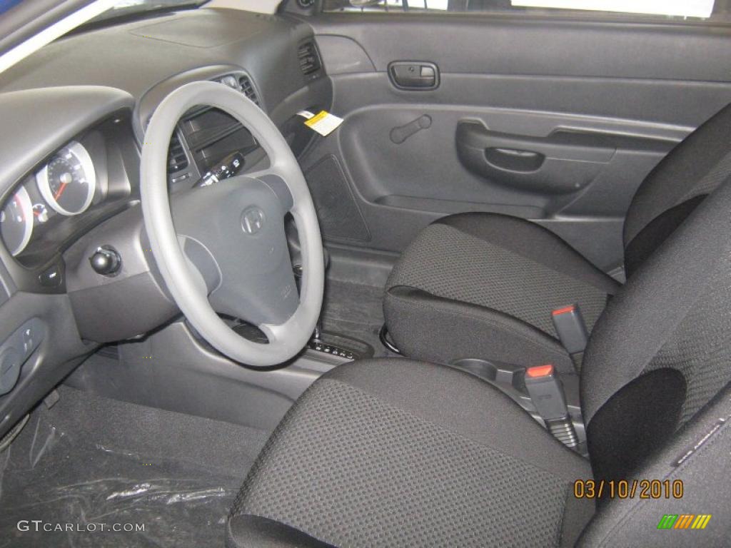 2010 Accent GS 3 Door - Ebony Black / Black photo #1