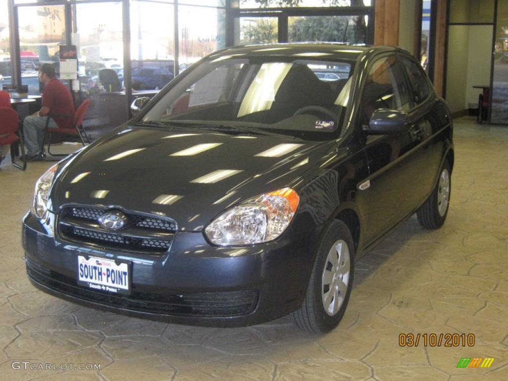 2010 Accent GS 3 Door - Ebony Black / Black photo #10