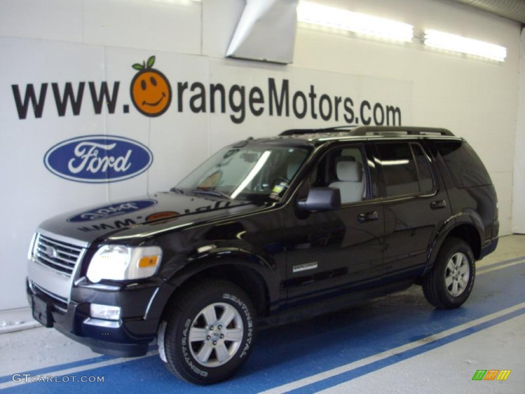 2008 Explorer XLT 4x4 - Black / Black/Stone photo #1