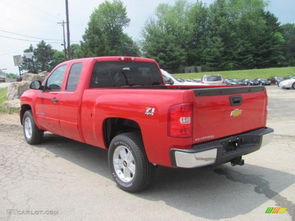 2007 Silverado 1500 LT Z71 Extended Cab 4x4 - Victory Red / Light Titanium/Ebony Black photo #11