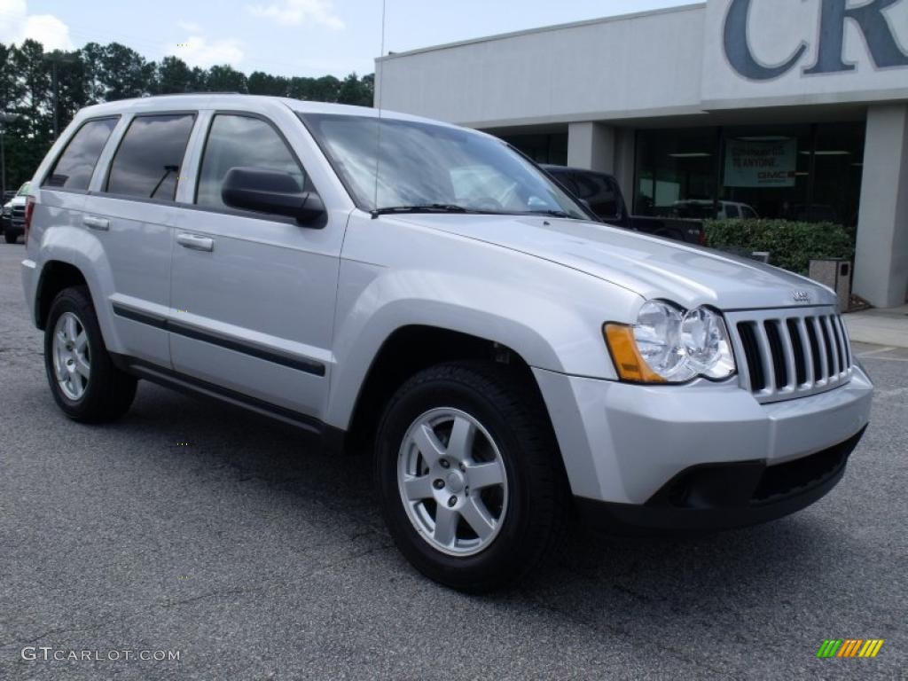 2008 Grand Cherokee Laredo - Bright Silver Metallic / Dark Slate Gray photo #2