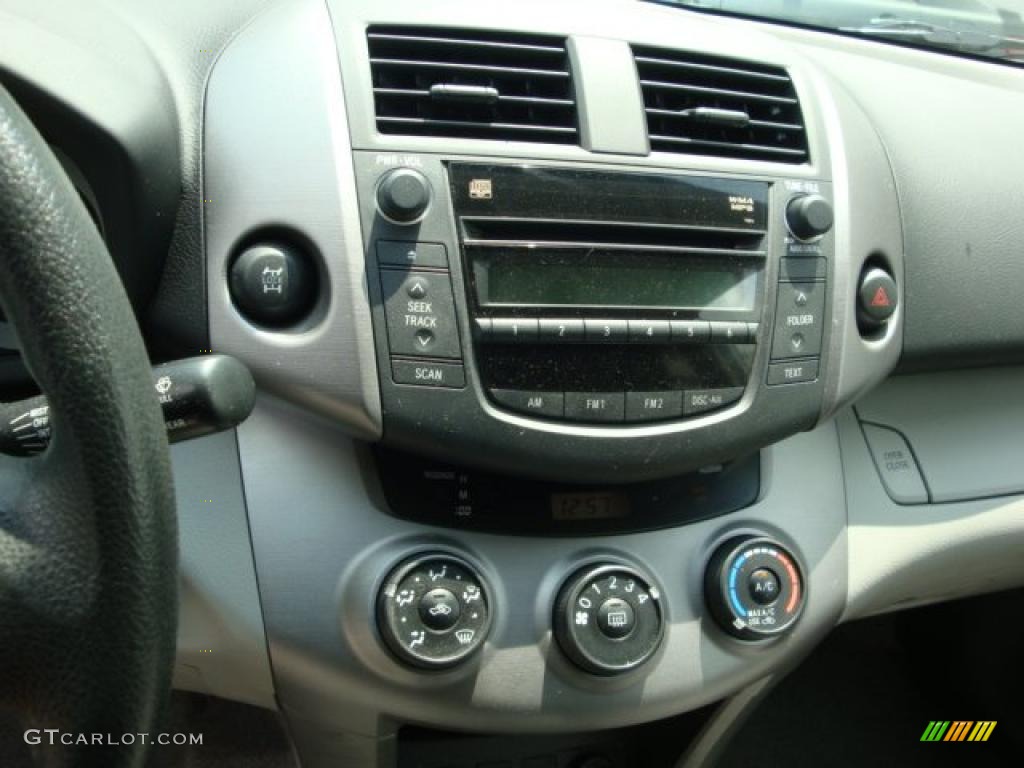 2007 RAV4 4WD - Classic Silver Metallic / Ash Gray photo #18