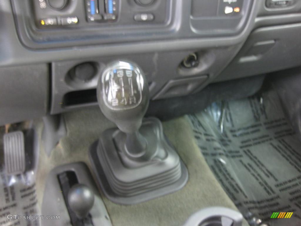 2003 Silverado 2500HD LS Extended Cab 4x4 - Light Pewter Metallic / Dark Charcoal photo #5