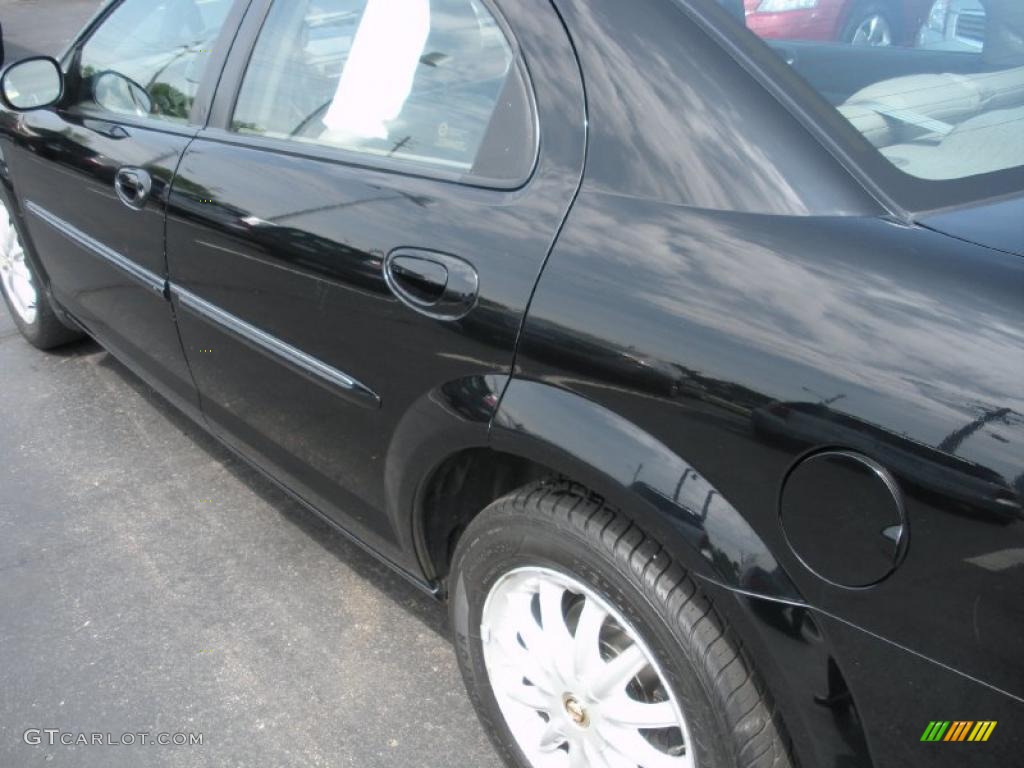 2002 Sebring LXi Sedan - Black / Sandstone photo #7