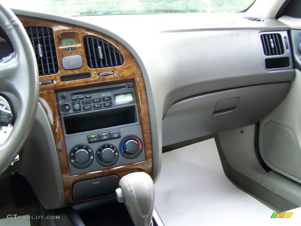 2006 Elantra Limited Sedan - Spruce Green / Beige photo #17