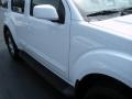 Avalanche White - Pathfinder SE 4x4 Photo No. 4