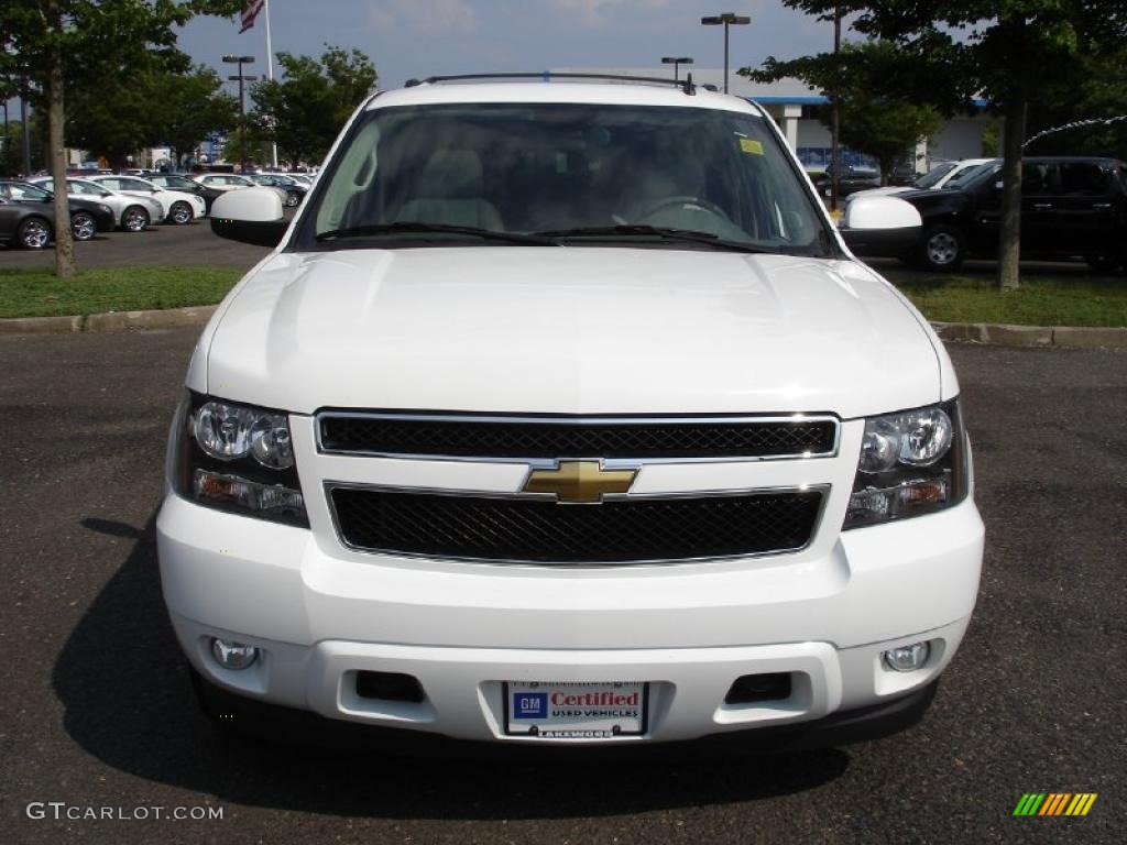 2010 Suburban LT 4x4 - Summit White / Light Cashmere/Dark Cashmere photo #2