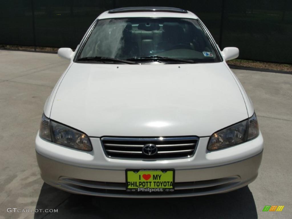 2000 Camry LE - Super White / Oak photo #8