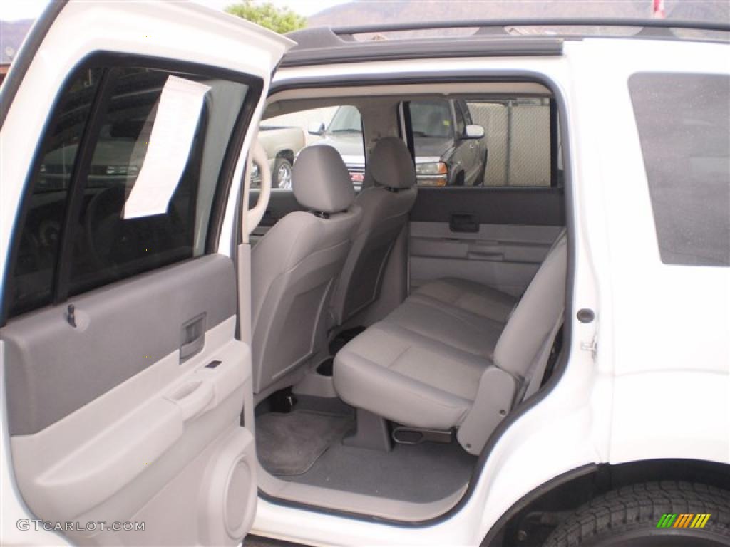 2007 Durango SXT 4x4 - Bright White / Dark Slate Gray/Light Slate Gray photo #7