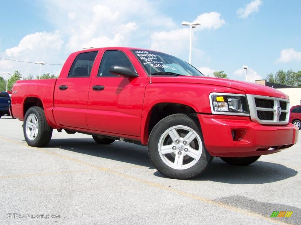 2008 Dakota Big Horn Crew Cab 4x4 - Flame Red / Dark Slate Gray/Medium Slate Gray photo #1