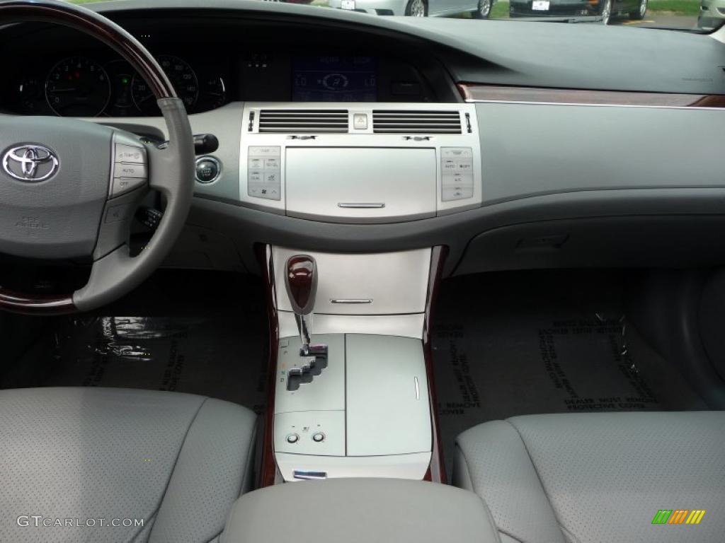 2008 Avalon Limited - Classic Silver Metallic / Ash Gray photo #19