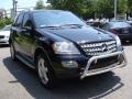 Black - ML 350 4Matic Photo No. 3
