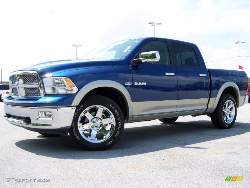 2009 Ram 1500 Laramie Crew Cab 4x4 - Deep Water Blue Pearl / Light Pebble Beige/Bark Brown photo #8