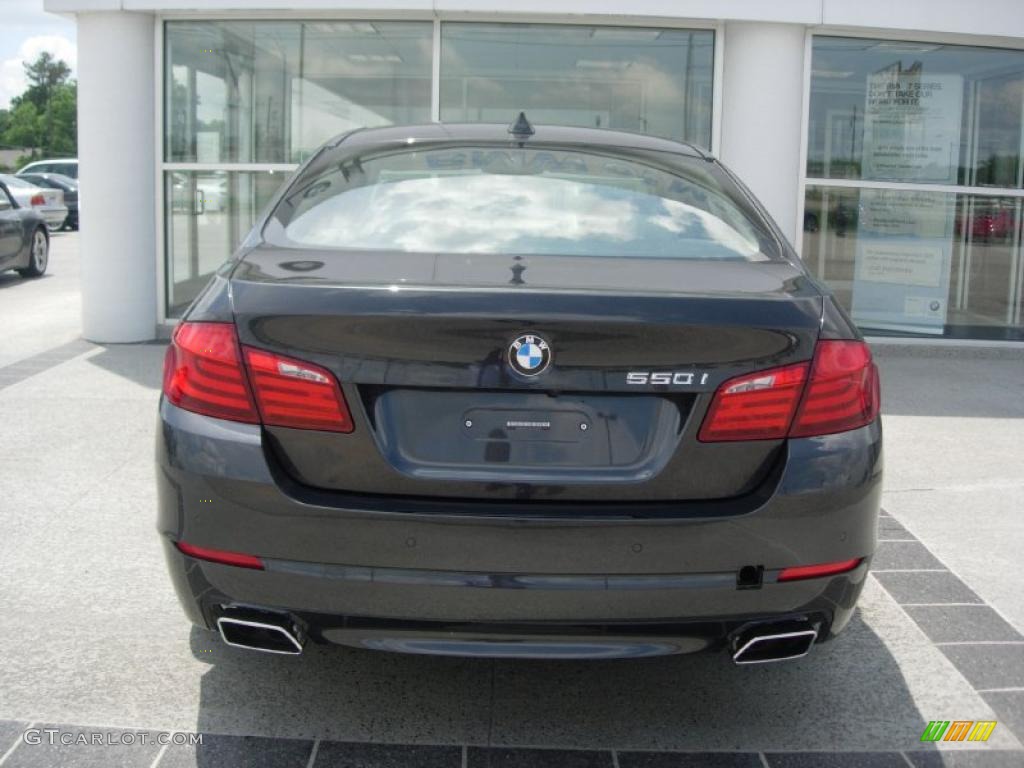 2011 5 Series 550i Sedan - Dark Graphite Metallic / Oyster/Black photo #14