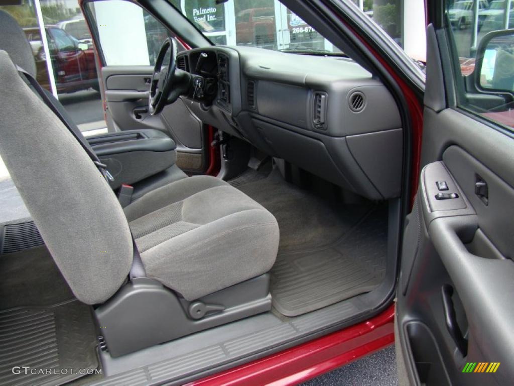 2004 Silverado 1500 LS Extended Cab - Sport Red Metallic / Medium Gray photo #13