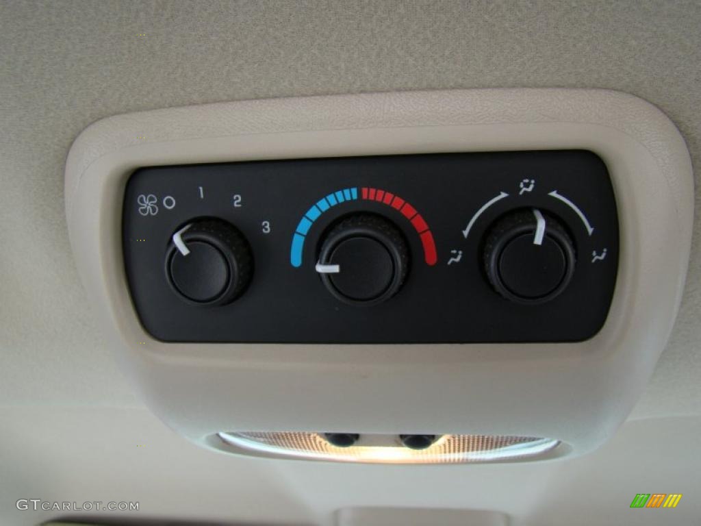 2004 Tahoe LS 4x4 - Dark Gray Metallic / Gray/Dark Charcoal photo #19