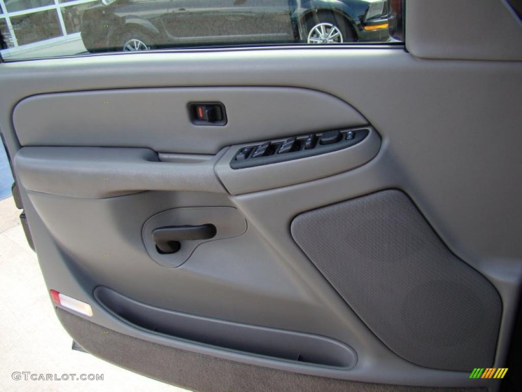 2004 Tahoe LS 4x4 - Dark Gray Metallic / Gray/Dark Charcoal photo #22