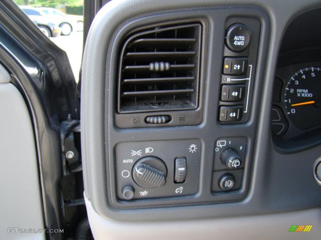 2004 Tahoe LS 4x4 - Dark Gray Metallic / Gray/Dark Charcoal photo #26