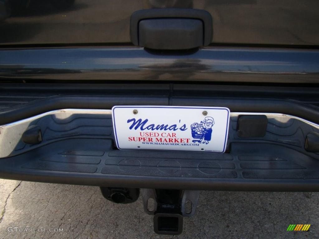 2004 Tahoe LS 4x4 - Dark Gray Metallic / Gray/Dark Charcoal photo #39