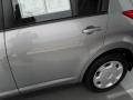 Magnetic Gray - Versa 1.8 S Hatchback Photo No. 4