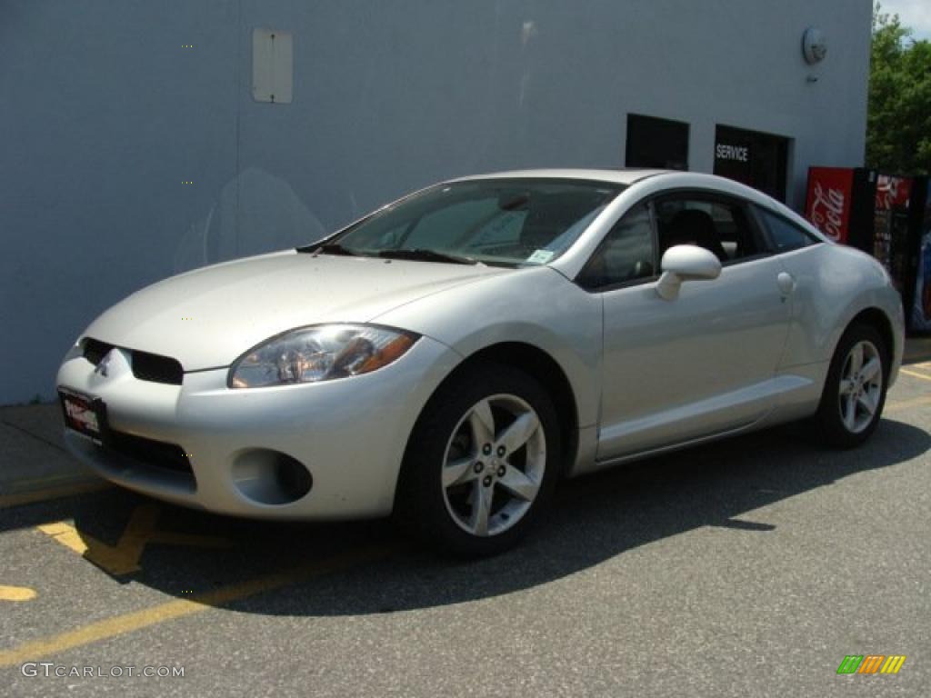 2007 Eclipse GS Coupe - Liquid Silver Metallic / Dark Charcoal photo #1