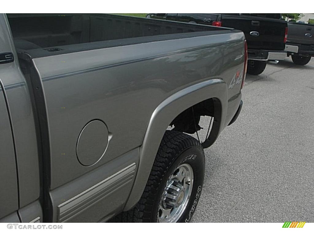 2002 Silverado 2500 LS Crew Cab 4x4 - Medium Charcoal Gray Metallic / Graphite photo #11