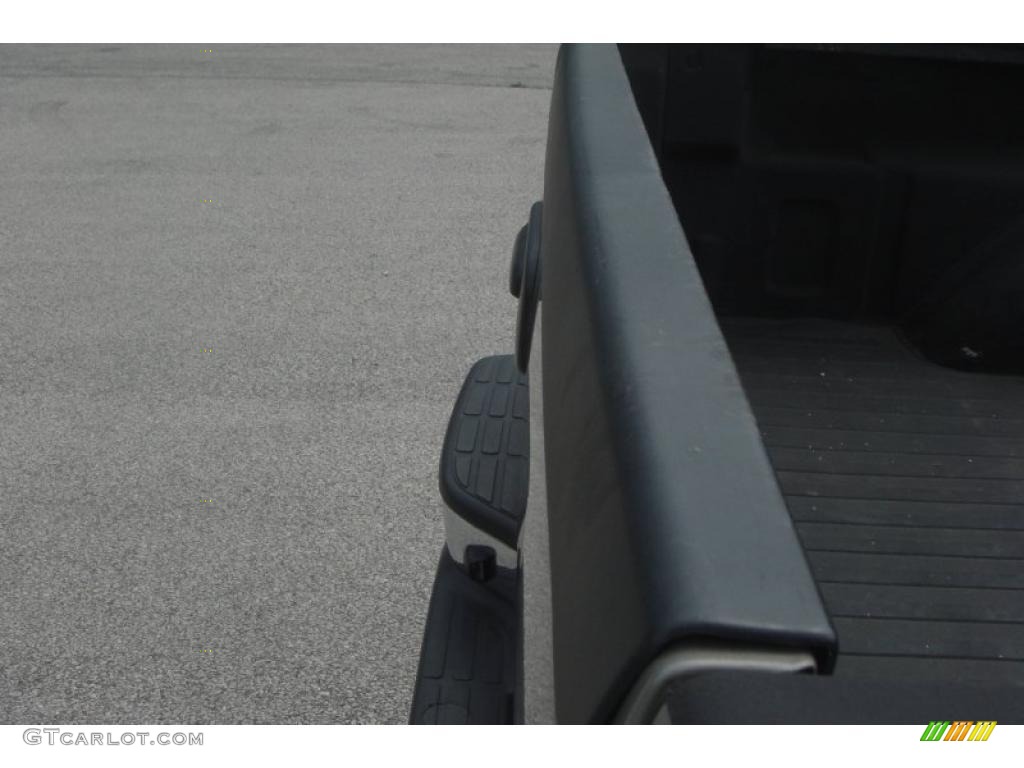 2002 Silverado 2500 LS Crew Cab 4x4 - Medium Charcoal Gray Metallic / Graphite photo #15