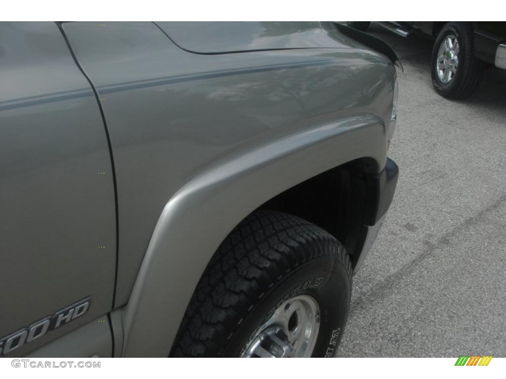 2002 Silverado 2500 LS Crew Cab 4x4 - Medium Charcoal Gray Metallic / Graphite photo #23