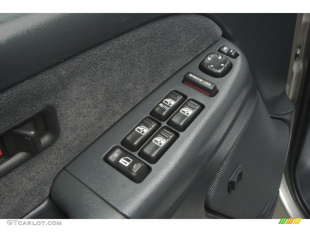2002 Silverado 2500 LS Crew Cab 4x4 - Medium Charcoal Gray Metallic / Graphite photo #27