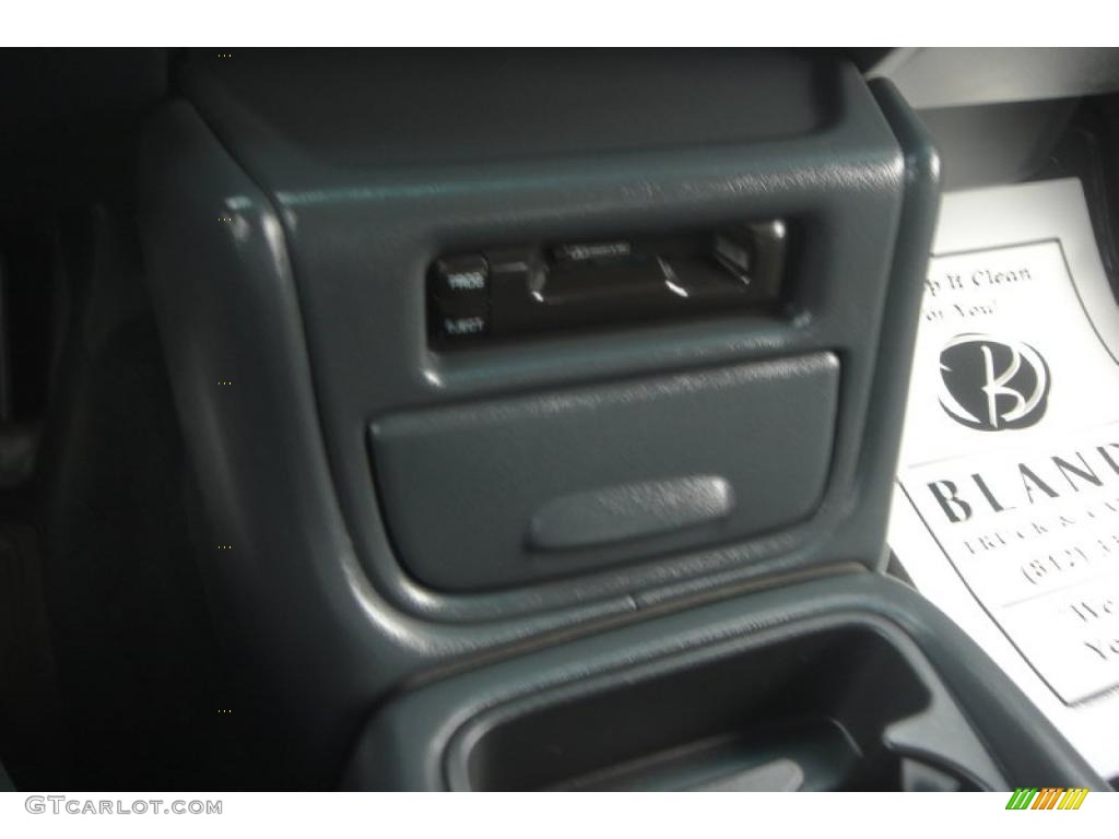 2002 Silverado 2500 LS Crew Cab 4x4 - Medium Charcoal Gray Metallic / Graphite photo #36
