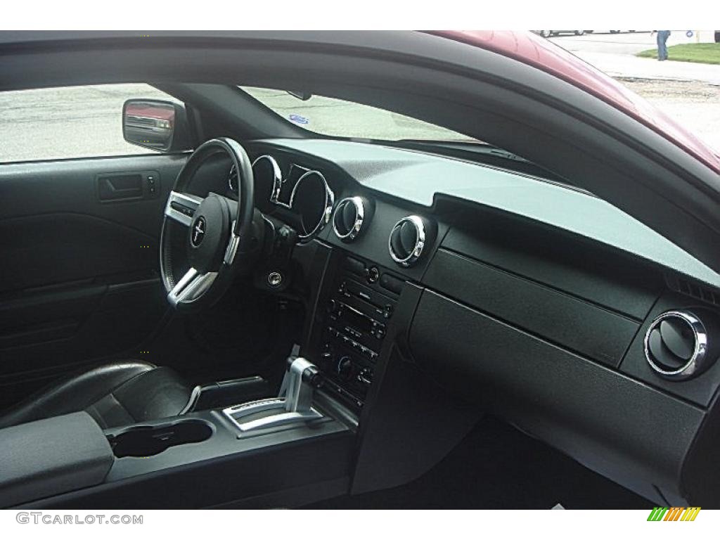 2005 Mustang GT Premium Coupe - Redfire Metallic / Dark Charcoal photo #30