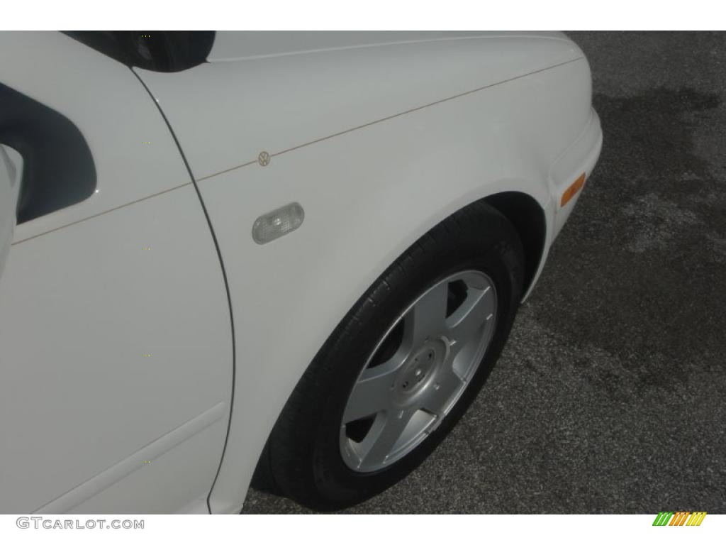 2000 Jetta GLS Sedan - Cool White / Beige photo #25