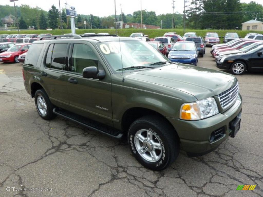 2004 Explorer XLT 4x4 - Estate Green Metallic / Medium Parchment photo #6