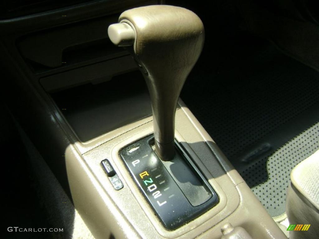 1994 Camry DX Sedan - Dark Emerald Pearl / Beige photo #11