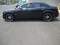 Brilliant Black - 300 C HEMI Photo No. 2