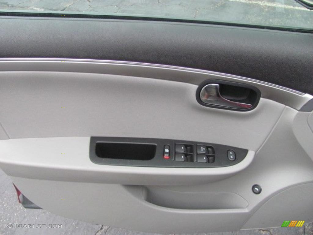 2009 Aura XR - Red Jewel Tintcoat / Gray photo #9