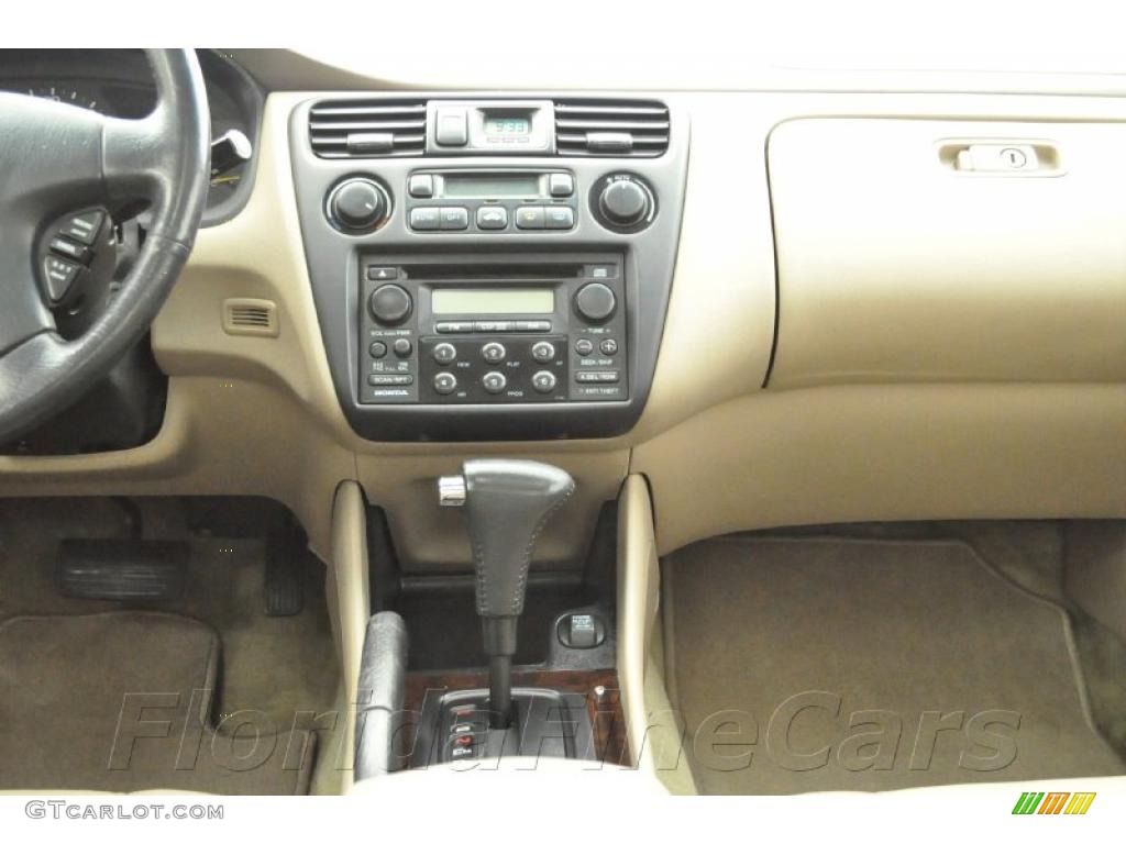 1999 Accord EX V6 Coupe - Taffeta White / Ivory photo #16
