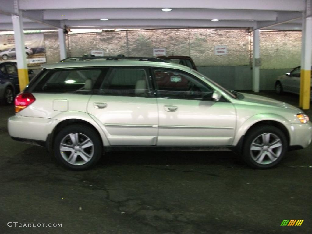 2007 Outback 3.0R L.L.Bean Edition Wagon - Champagne Gold Opal / Taupe Leather photo #4