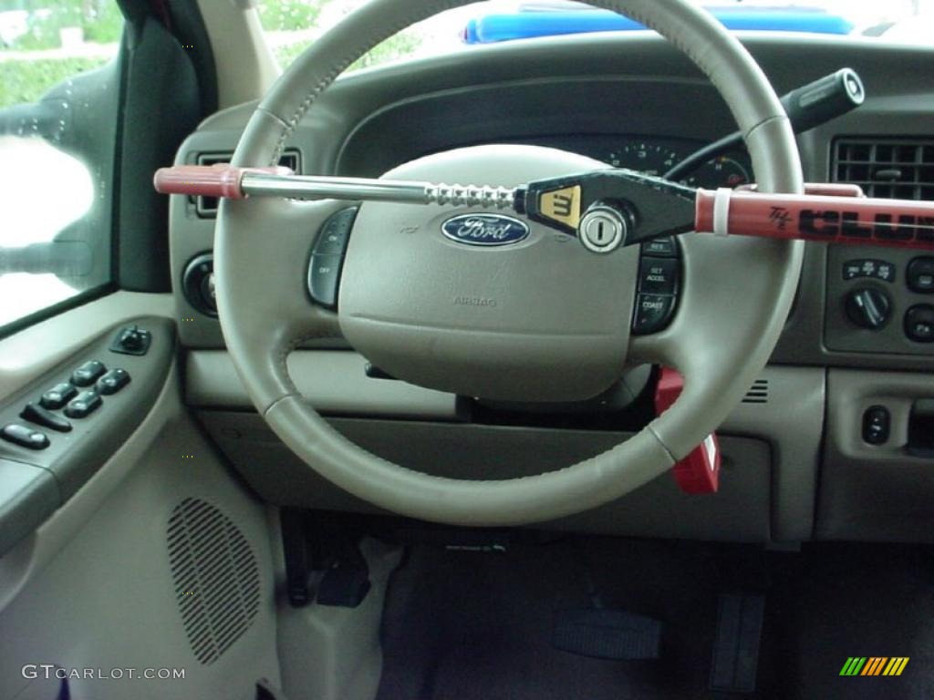 2004 Excursion Eddie Bauer 4x4 - Toreador Red Metallic / Medium Parchment photo #19