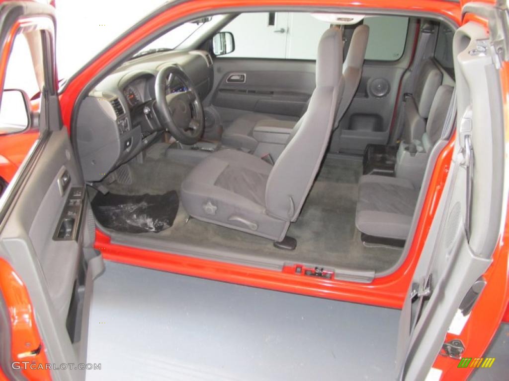 2005 Colorado LS Extended Cab - Victory Red / Medium Dark Pewter photo #11