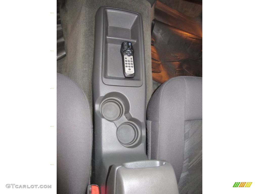 2005 Colorado LS Extended Cab - Victory Red / Medium Dark Pewter photo #18