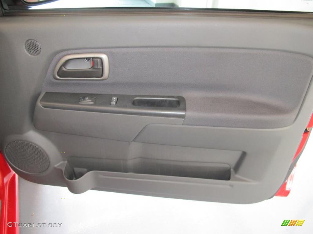 2005 Colorado LS Extended Cab - Victory Red / Medium Dark Pewter photo #27